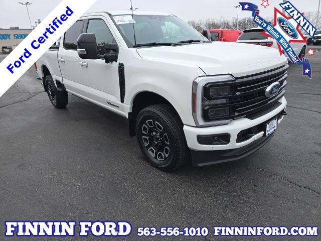 2025 Ford F-250 Super Duty Platinum Crew Cab 4WD
