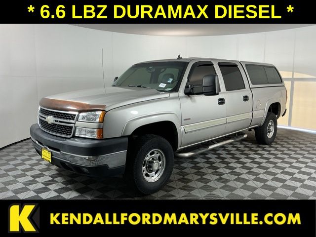Silver Birch Metallic 2006 Chevrolet Silverado 2500HD Pickup Truck Four-Wheel Drive 6-Speed Manual Overdrive