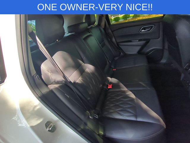 Used 2023 White Nissan Platinum image 36