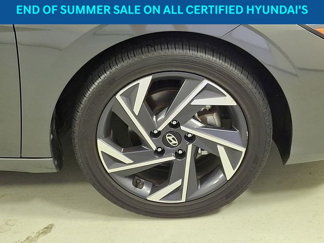 Used 2025 Hyundai Elantra Sedan