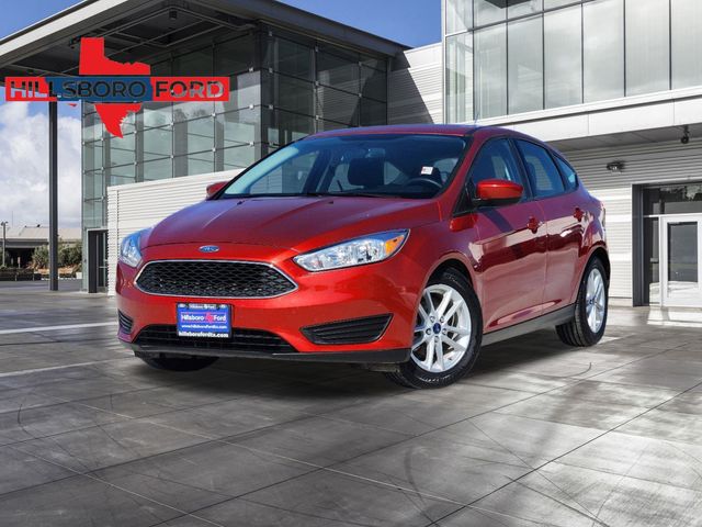 2018 Chili Pepper Red Ford Focus SE FWD Hatchback