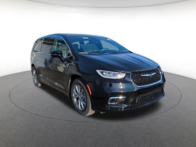 new 2026 Chrysler Pacifica car, priced at $47,220