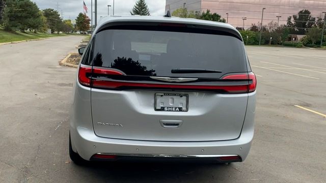 2024 Chrysler Pacifica Touring L 7