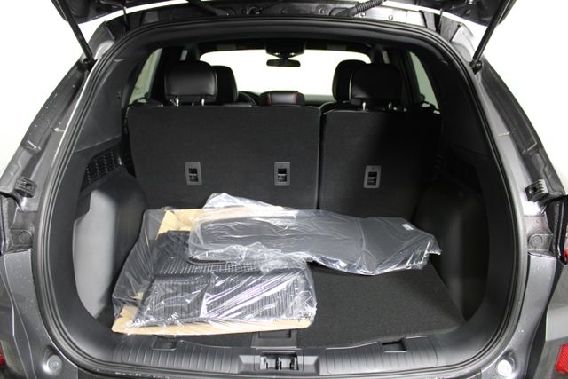 2025 Ford Escape ST-Line photo 7
