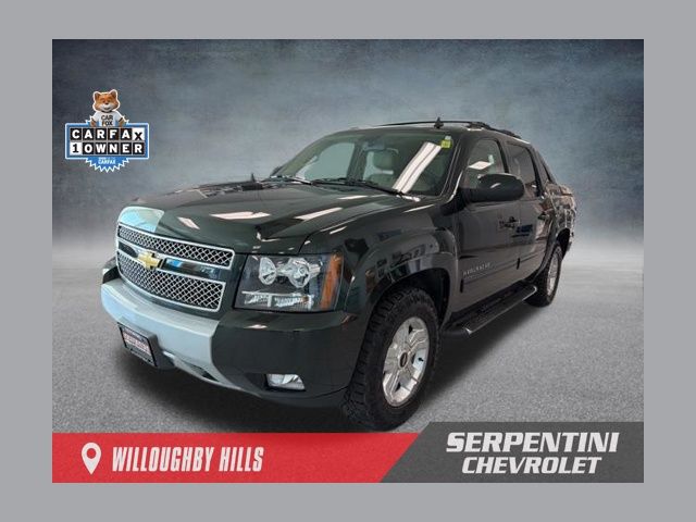 Fairway Metallic 2013 Chevrolet Avalanche LT Black Diamond Edition 4WD Pickup Truck Four-Wheel Drive 6-Speed Automatic