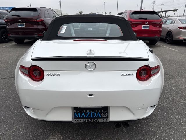 2024 Mazda MX-5 Miata Club 6