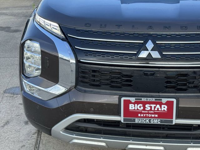 2022 Mitsubishi Outlander SEL Brown at North Houston Mitsubishi