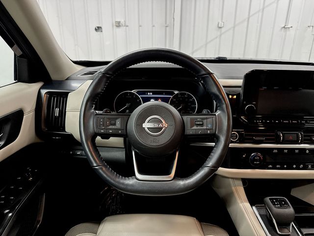 Used 2024 Nissan Pathfinder SUV