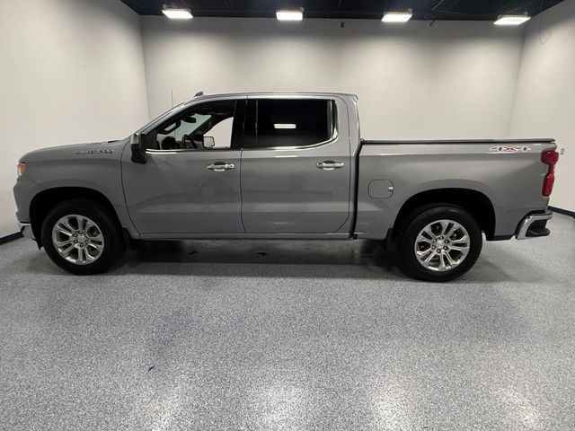 Used 2025 Gray Chevrolet LTZ image 5