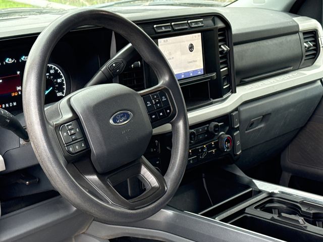 Used 2024 White Ford XLT image 17