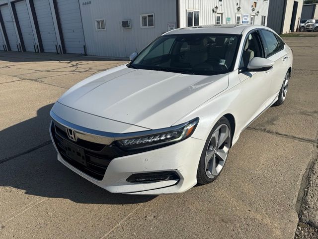 2018 White Honda Accord Touring FWD Sedan