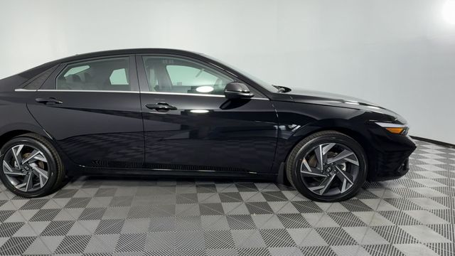 New 2025 Hyundai Elantra Hybrid For Sale in Indianapolis, IN