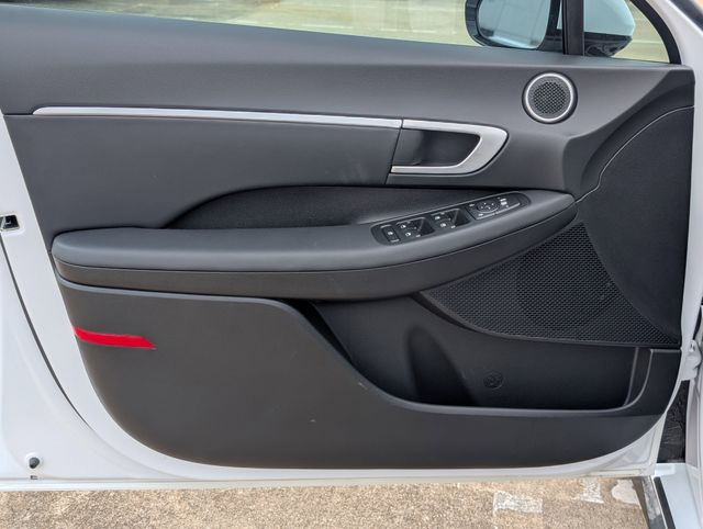 New 2026 White Hyundai SEL Sport image 10