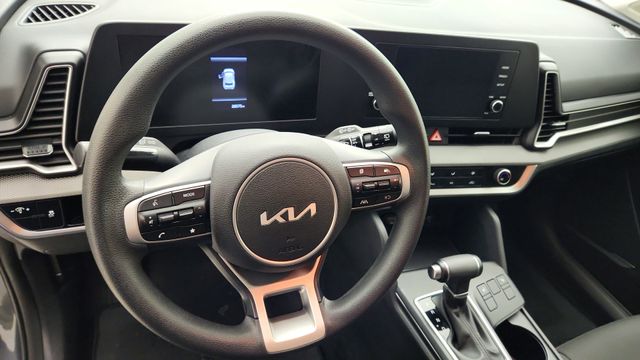 2024 Kia Sportage LX - 10
