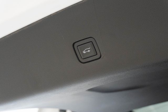 2023 Chevrolet Traverse RS - Photo 18