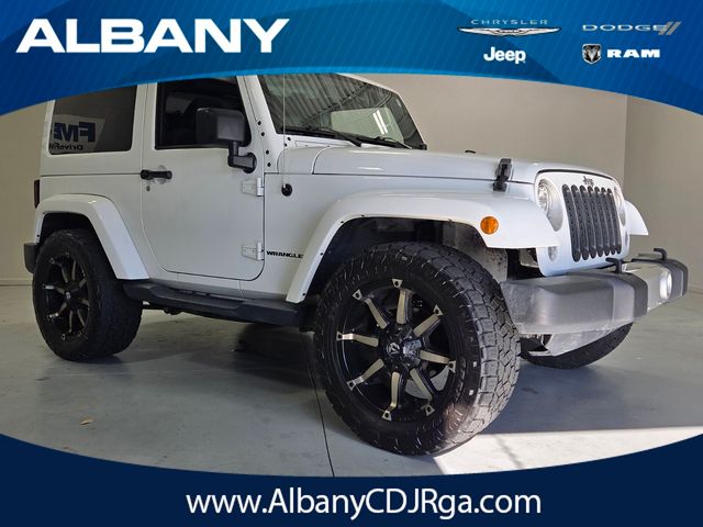 Bright White Clearcoat 2017 Jeep Wrangler Sahara 4WD SUV / Crossover Four-Wheel Drive 5-Speed Automatic