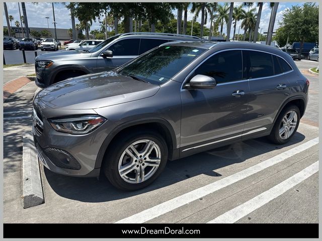 2021 Mercedes-Benz GLA 250 4MATIC Gris SUV/Crossover Tracción en las cuatro ruedas 8 velocidades Doble cloch
