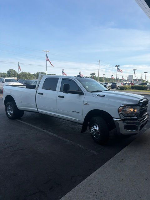 Bright White Clearcoat 2021 RAM 3500 Pickup Truck Four-Wheel Drive 6-Speed Automatic