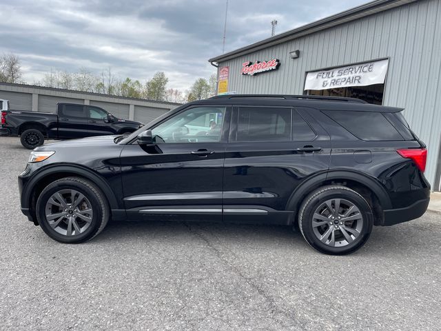 2023 Ford Explorer XLT - Agate Black Metallic exterior view 4