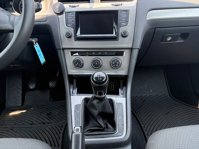 2015 Volkswagen Golf Launch Edition 2-Door - Black exterior view 12