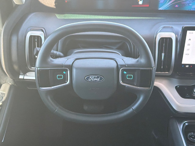 Used 2025 Ford Expedition SUV
