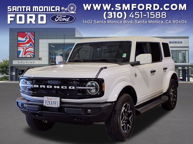 Oxford White 2026 Ford Bronco SUV / Crossover Four-Wheel Drive Automatic