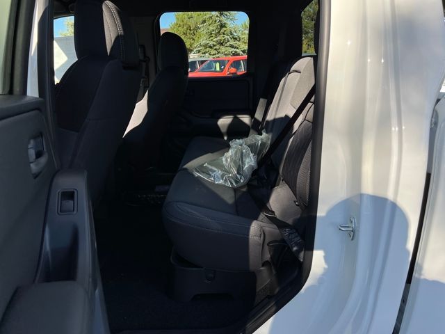 2026 Nissan Frontier SV - Photo 17