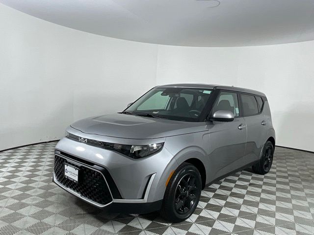 227562025 Kia Soul LX