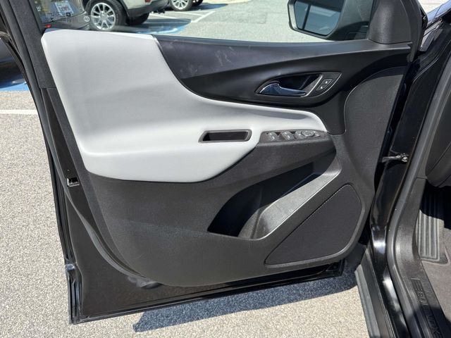 2022 Chevrolet Equinox LS - Photo 28