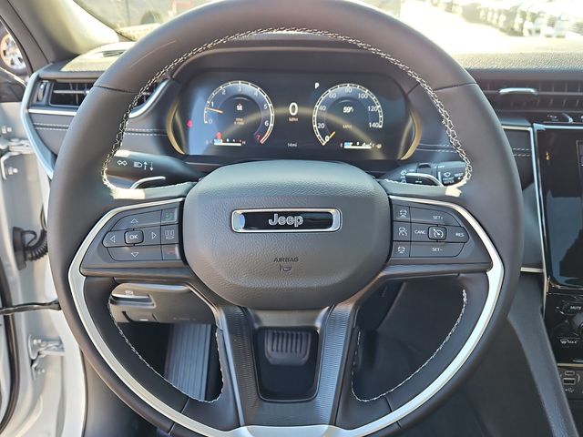 New 2025 White Jeep Altitude X image 12