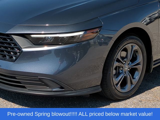 Used 2024 Gray Honda EX image 17