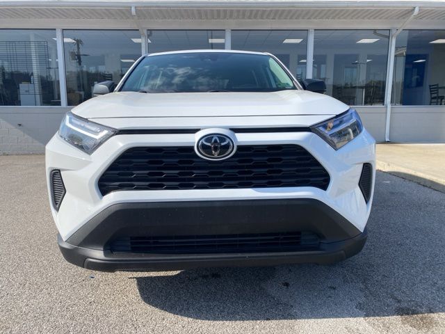 2023 Toyota RAV4 LE photo