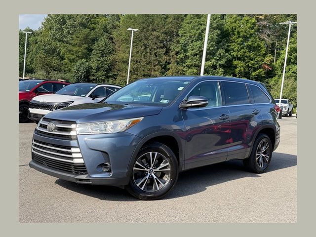 Shoreline Blue Pearl 2018 Toyota Highlander SUV / Crossover Front-Wheel Drive 6-Speed Automatic