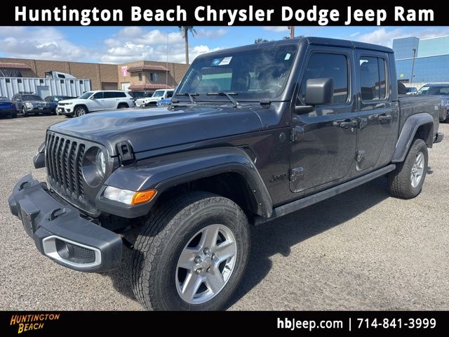 Gray (Granite Crystal Metallic Clearcoat) 2022 Jeep Gladiator Sport Crew Cab 4WD Pickup Truck Four-Wheel Drive 8-Speed Automatic