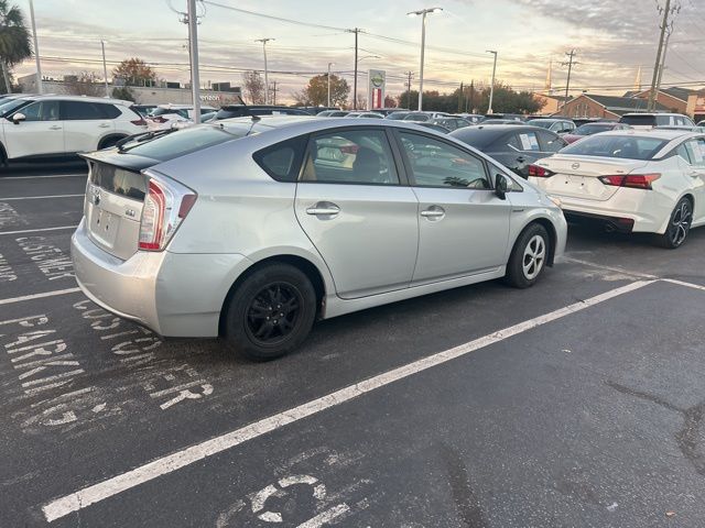 2013 Toyota Prius Two 12