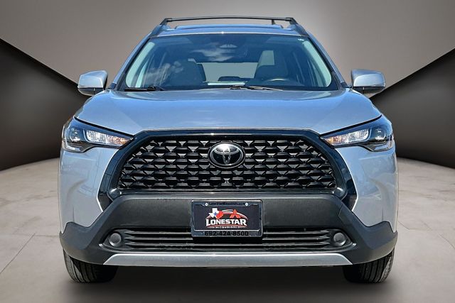 View vehicle photo 3