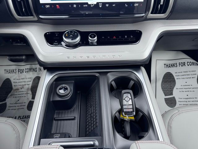 2025 Ford Expedition Active MAX