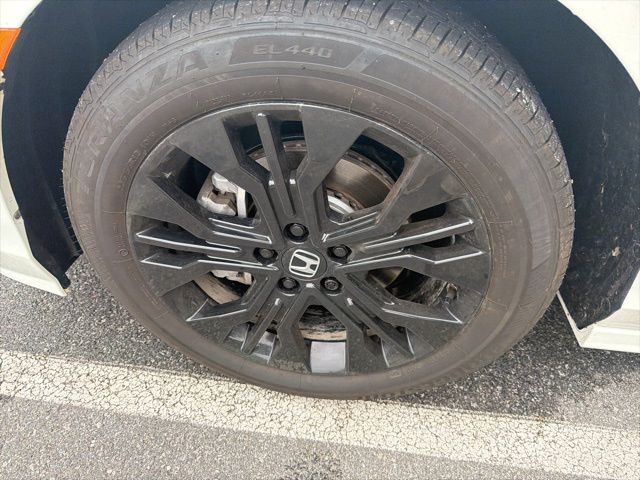 used 2025 Honda Odyssey car, priced at $41,025