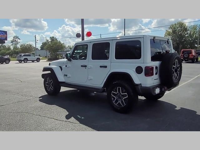 2025 Jeep Wrangler 4-Door Sahara 4x4