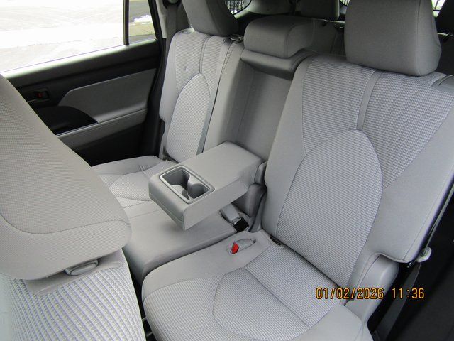 used 2022 Toyota Highlander car, priced at $21,999