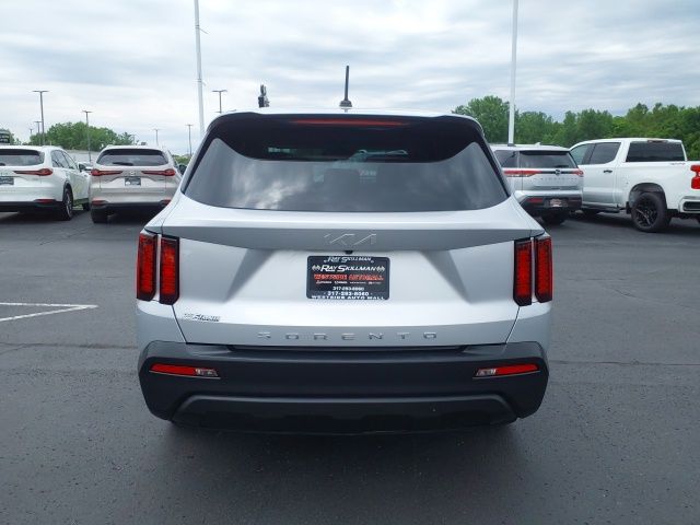 Used 2022 Silver Kia LX image 4