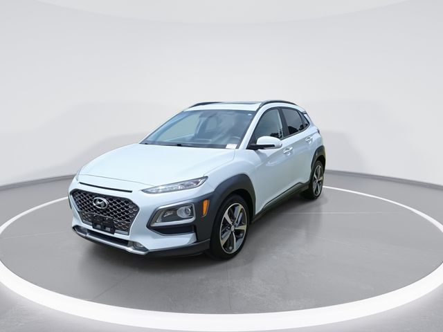 Used 2018 White Hyundai Limited image 4