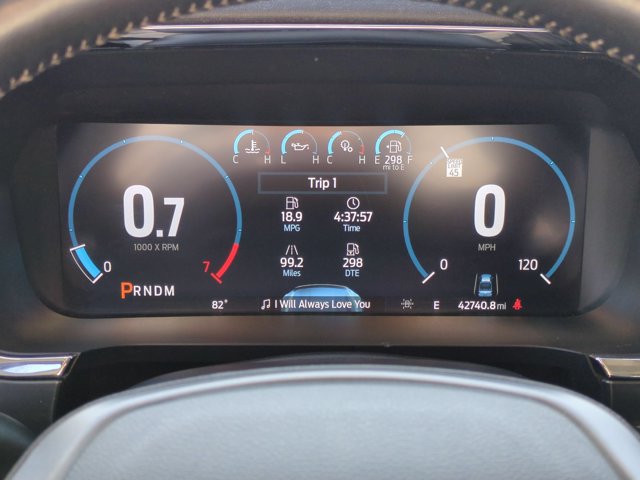 Used 2022 Gray Ford Lariat image 19