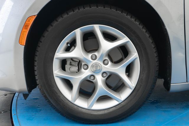 Used 2020 Chrysler Pacifica Van