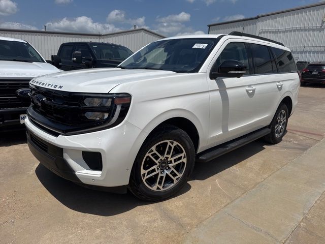 Star White Metallic Tri-Coat 2025 Ford Expedition Active 4WD SUV / Crossover Four-Wheel Drive Automatic