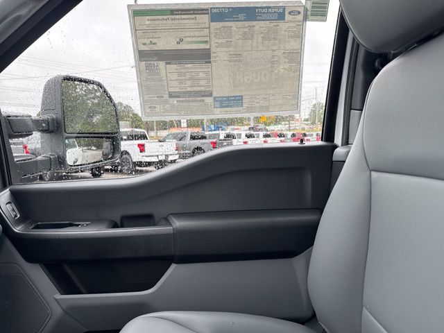 New 2026 White Ford XL image 31