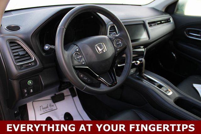 Used 2020  Honda Touring image 12