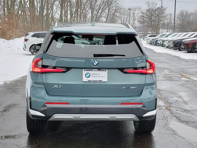 New 2026 Green BMW xDrive28i image 4