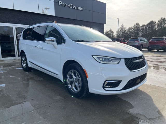 2022 Chrysler Pacifica Limited AWD