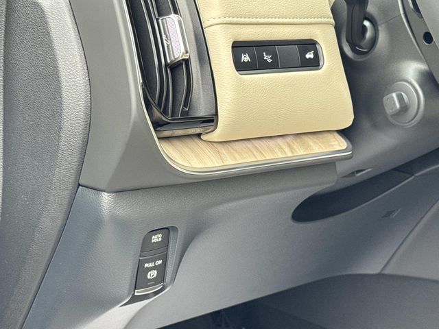 2026 Nissan Armada Platinum Reserve - Photo 17